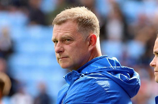 More information about "Coventry City boss Mark Robins sticks up for "cheat" Tom Davies"