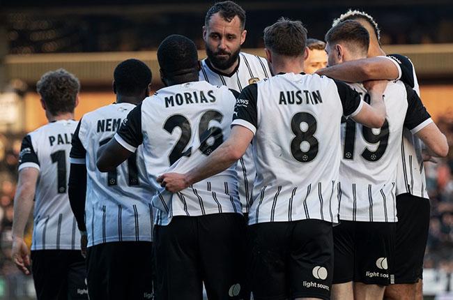 More information about "Sam Austin's brace helps Notts County close gap on National League leaders"